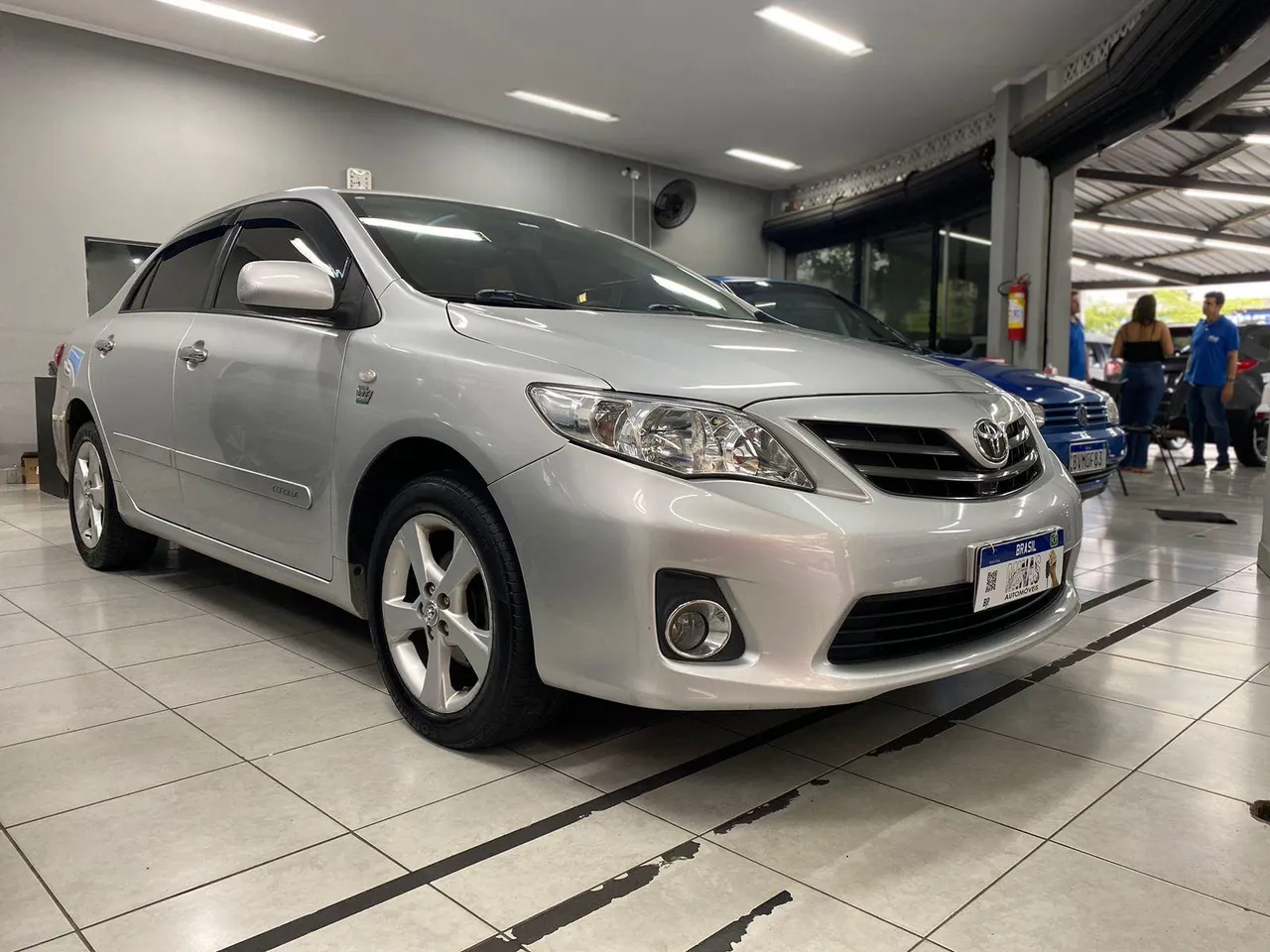 Toyota Corolla GLi 1.8 Flex 16V Aut. 2012